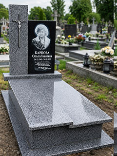 Пам'ятник з сірого граніту  Івано-Франківськ