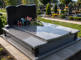 Подвійний пам'ятник виготовлення в Івано-Франківську