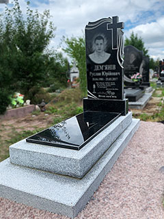 Надгробний пам'ятник з крихти Пам'ятник з крошки на цвинтар Івано-Франківськ